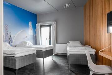 Фото номера Трехместный номер Отель Place to Sleep Hotel Liminka г. Liminka 11